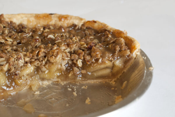 Apple Nut Crunch Pie